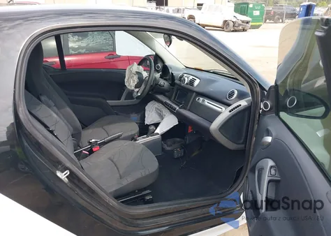 2014 Smart Fortwo Passion z USA, uszkodzony, nr VIN WMEEJ3BAXEK733454